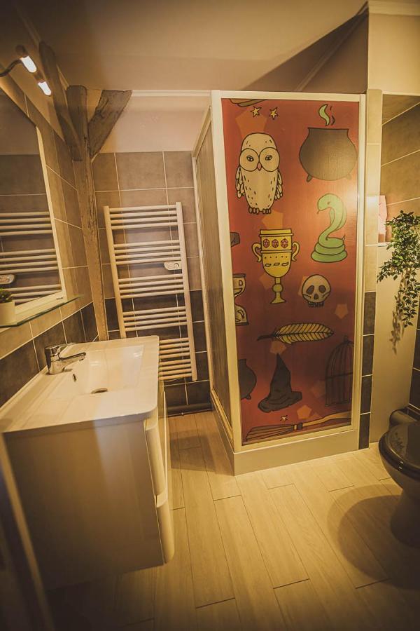 Repaire Du Sorcier Un Apartement Magique Troyes Buitenkant foto