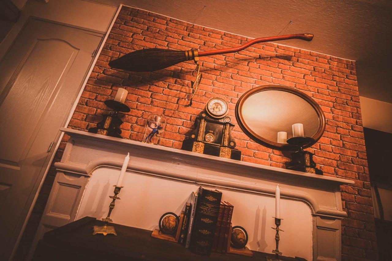 Repaire Du Sorcier Un Apartement Magique Troyes Buitenkant foto